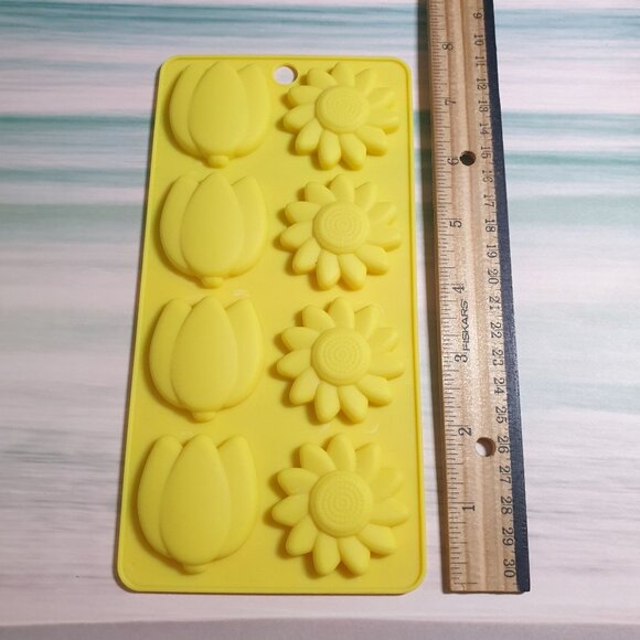Silicone Flower Mold Crafting Baking Sunflower Tulip Yellow Candy Ice Soap Clay - Picture 4 of 5